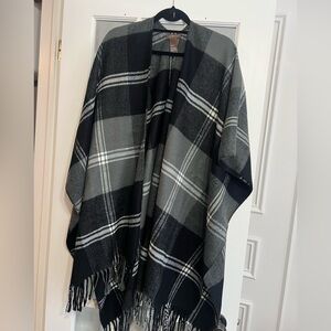 Jessica Black and Gray Plaid Shawl